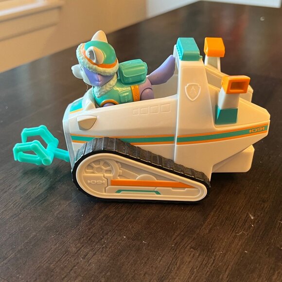Paw Patrol Everest’s Rescue Snowmobile Snow Plow Vehicle with Everest Figure HTF - Picture 2 of 10